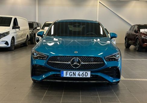 Mercedes-Benz CLA 200, 2025