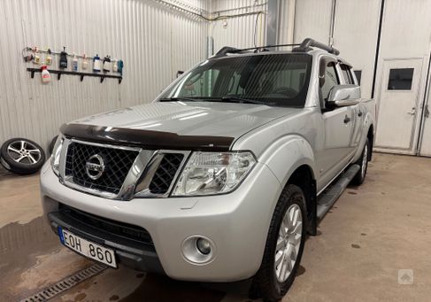 Nissan Navara, 2012