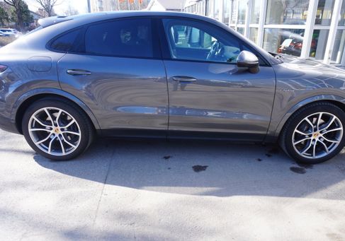Porsche Cayenne, 2021
