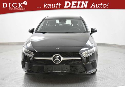 Mercedes-Benz A 180, 2022