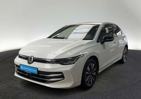 Volkswagen Golf, 2024