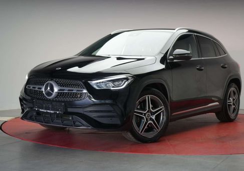 Mercedes-Benz GLA 220, 2022