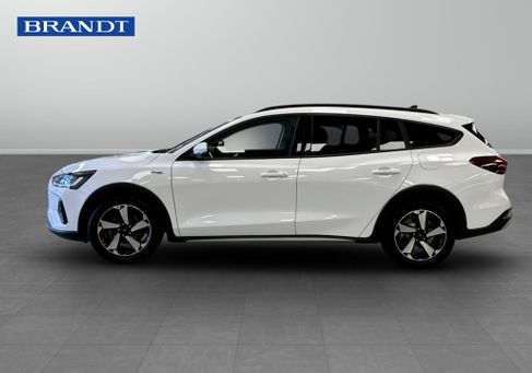 Ford Focus, 2023 3