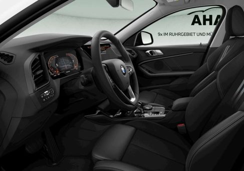 BMW 118, 2022 3