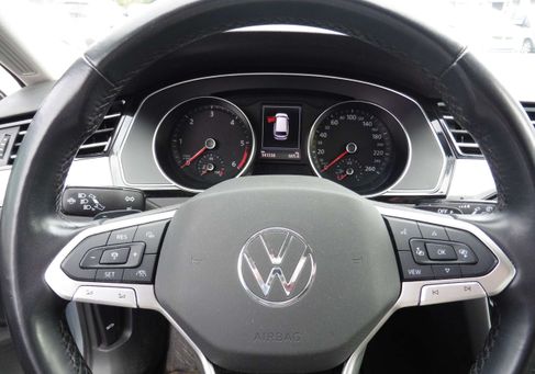 Volkswagen Passat Variant, 2022 3