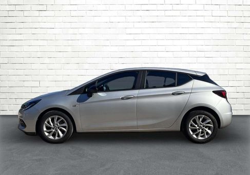 Opel Astra, 2021