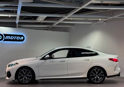 BMW 218, 2022 2