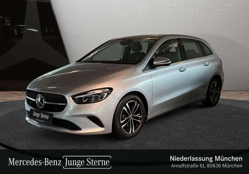 Mercedes-Benz B 200, 2026