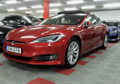 Tesla Model S, 2018