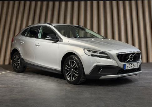 Volvo V40 Cross Country, 2018