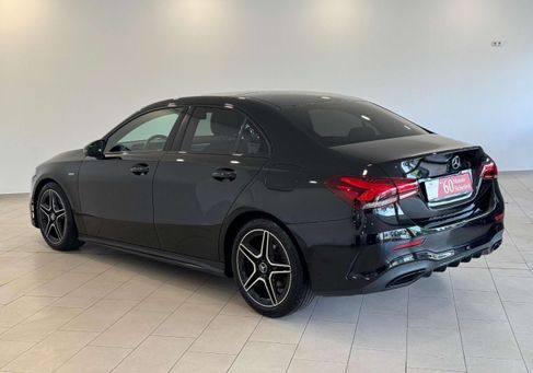 Mercedes-Benz A 200, 2021