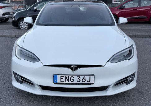 Tesla Model S, 2020 3