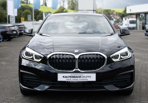 BMW 118, 2023 3