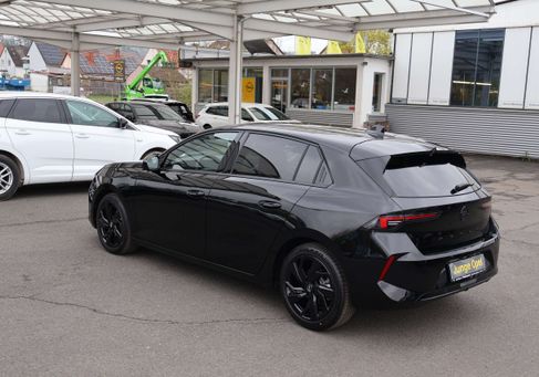 Opel Astra, 2024