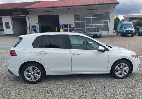 Volkswagen Golf, 2021 3