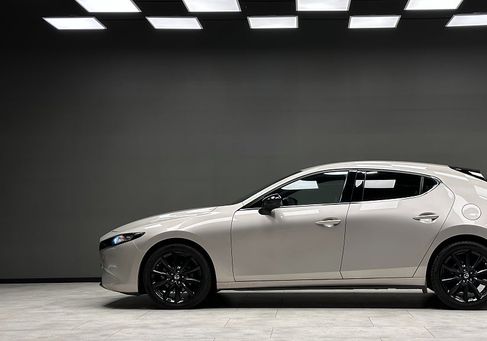 Mazda 3, 2022