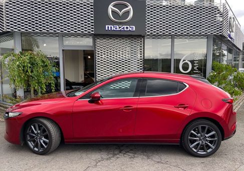 Mazda 3, 2021