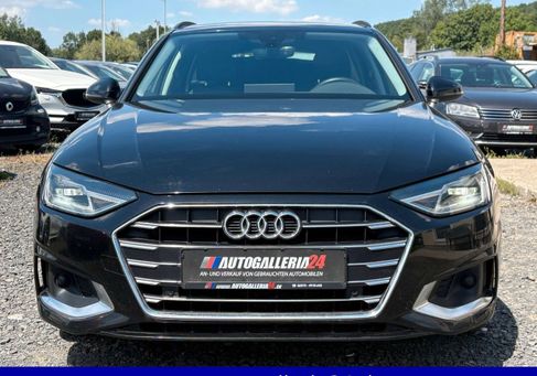 Audi A4, 2022