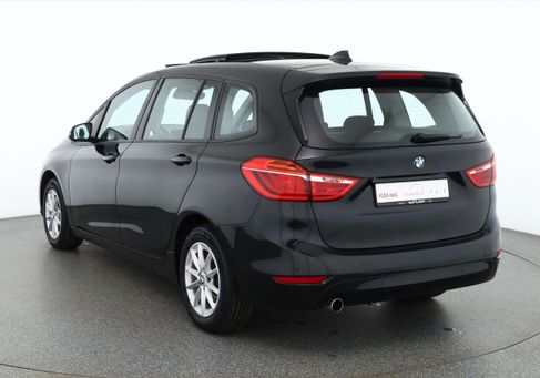 BMW 216, 2017