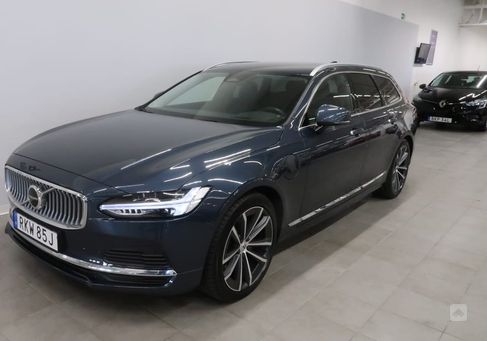 Volvo V90, 2022