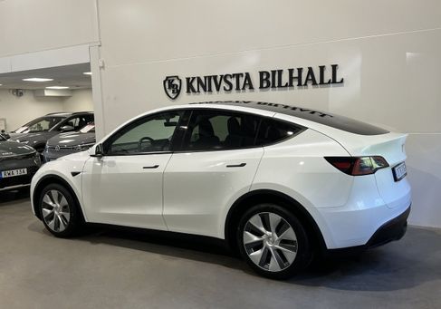 Tesla Model Y, 2023 2