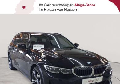 BMW 330, 2022