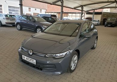 Volkswagen Golf, 2025