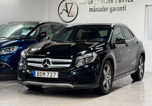Mercedes-Benz GLA 200, 2015