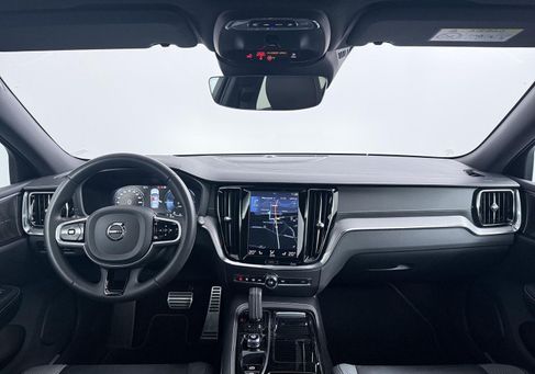 Volvo V60, 2022 3