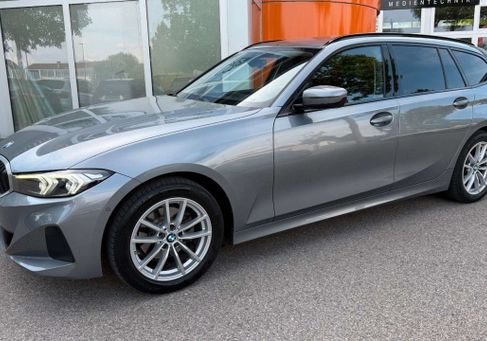 BMW 320, 2022