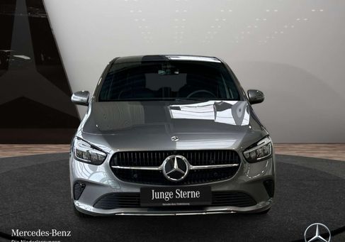 Mercedes-Benz B 200, 2025