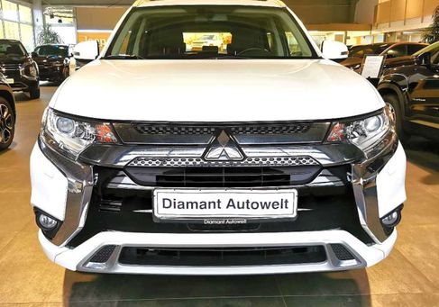Mitsubishi Outlander, 2021