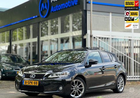 Lexus CT 200h, 2013