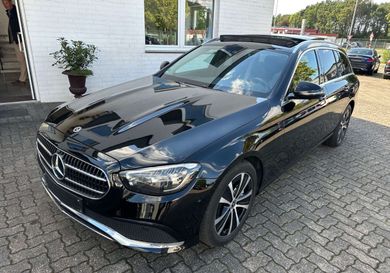 Mercedes-Benz E 300, 2022