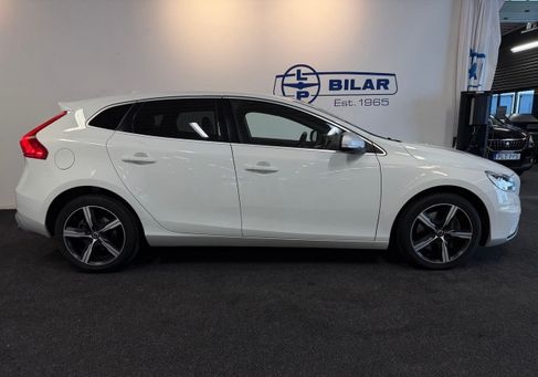 Volvo V40, 2019