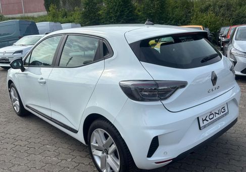 Renault Clio, 2024