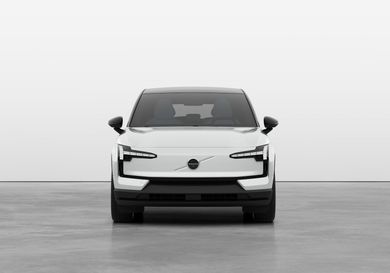 Volvo EX30, 2025
