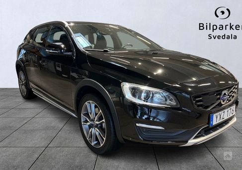 Volvo V60 Cross Country, 2018