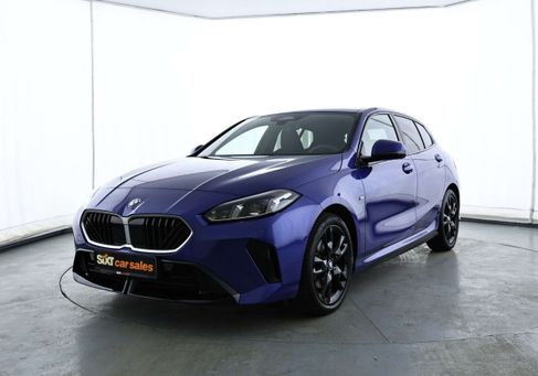 BMW 118, 2025 3