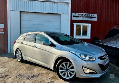 Hyundai i40, 2012