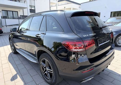 Mercedes-Benz GLC 300, 2021