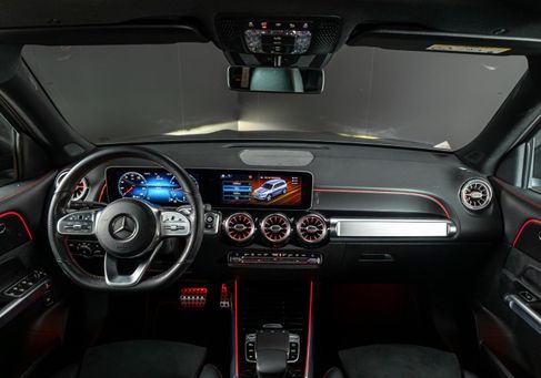 Mercedes-Benz GLB 180, 2021