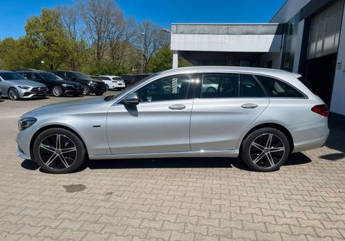 Mercedes-Benz C 300, 2020