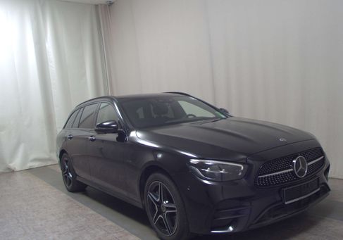 Mercedes-Benz E 300, 2021