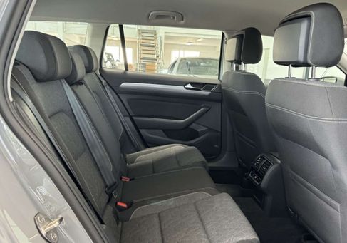 Volkswagen Passat Variant, 2023