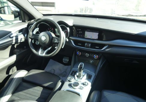 Alfa Romeo Stelvio, 2022