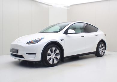 Tesla Model Y, 2023