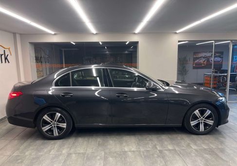 Mercedes-Benz C 220, 2022