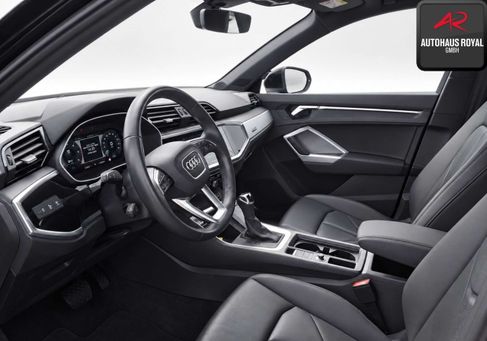 Audi Q3, 2022 2