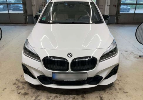 BMW 220, 2022